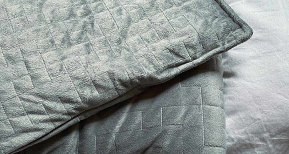 How To Clean Weighted Blankets